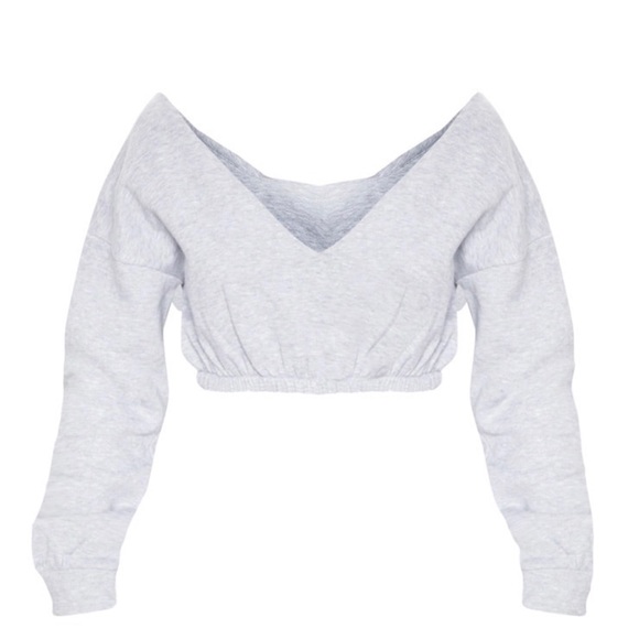 PrettyLittleThings Light Grey Off The Shoulder Cropped Sweater - Picture 4 of 4